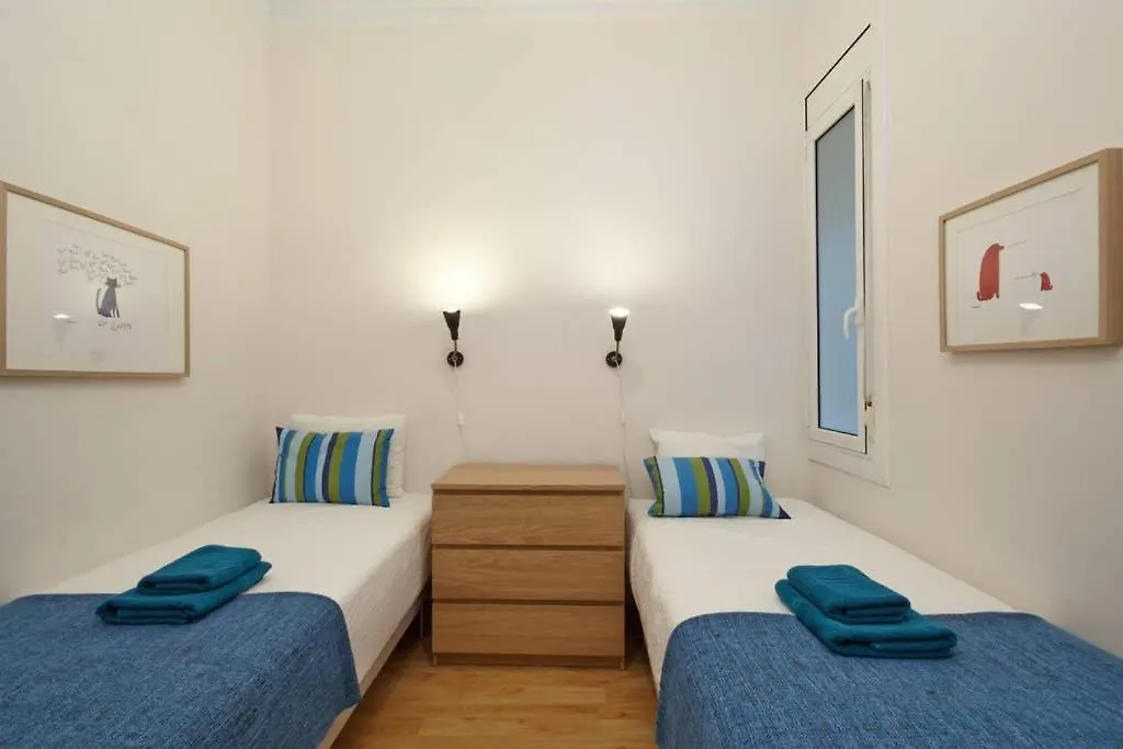 Beautiful Apartment In Eixample